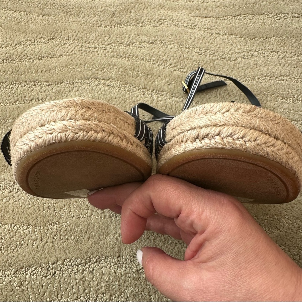 NEW Tory Burch Ribbon Strappy Wedge Espadrille Platform Sandals Navy Cream Tan 9 - Picture 12 of 16